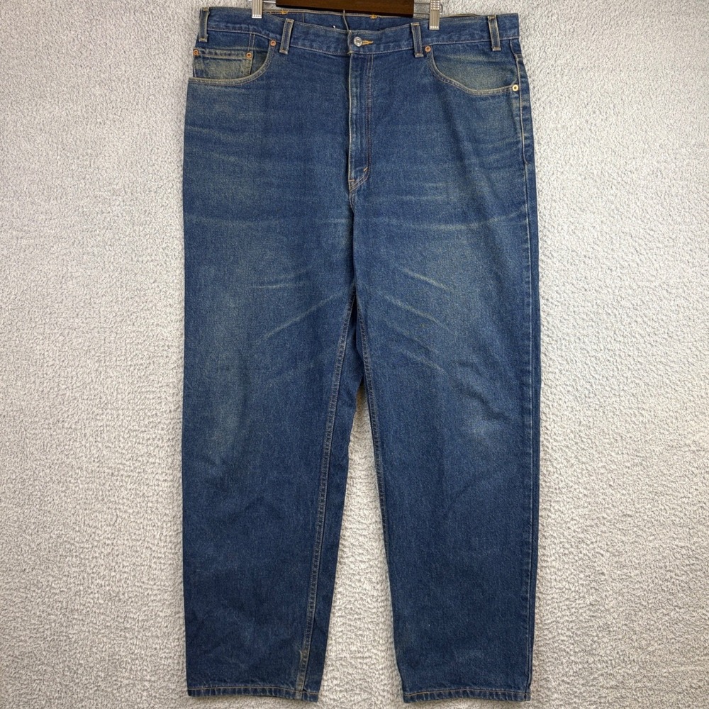 Vintage Levis Jeans Mens 42x32 Blue 550 Relaxed Tapered Denim Faded Y2K